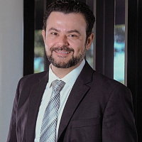 Guilhermo Fragelli