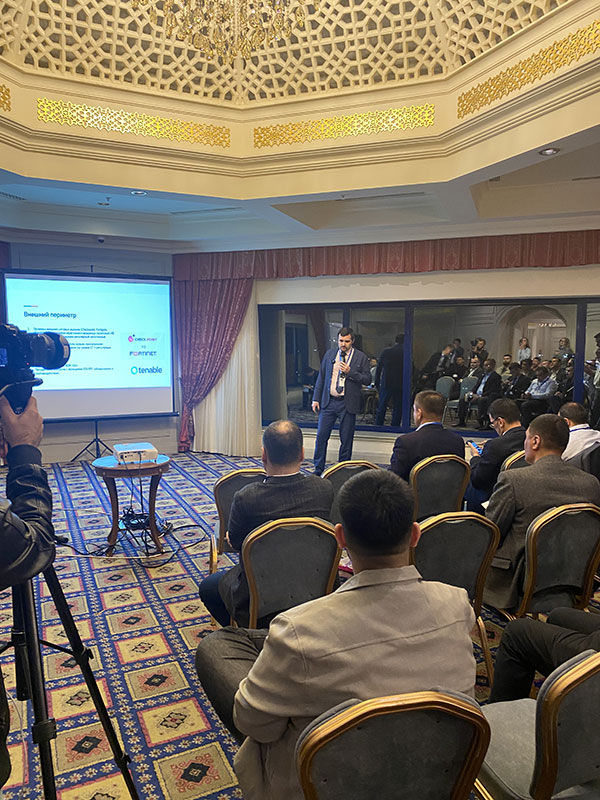 Meeting of the "Top 100 IT Leaders" Club in Tashkent