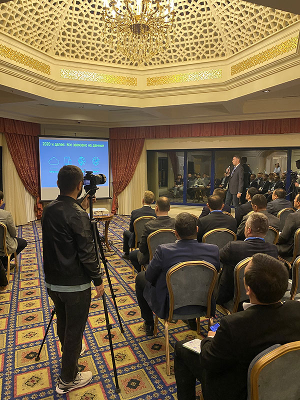 Meeting of the "Top 100 IT Leaders" Club in Tashkent